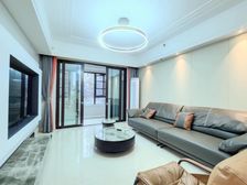 融创玖樾台邸 3室2厅 西北