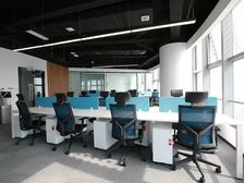 中央商务区 440平带5个隔断 能看海,全视野无敌好