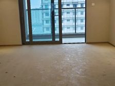 星湖湾4室2厅2卫南朝向445.0万元/套出售