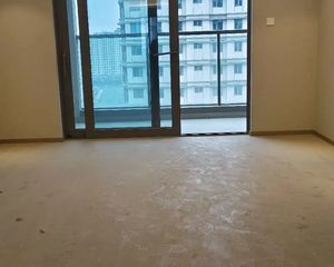 星湖湾4室2厅2卫南朝向445.0万元/套出售