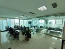 免费停车133平7万 看山看海 数码科技中心盛和大荣宜家华润