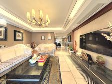 春江花城 百万+装修、全屋地暖+大金空调、保养如新