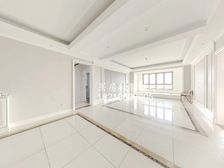 鲁商润园 精装套四 视野开阔 有露台 带车位 随时看房有钥匙