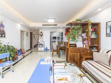 玉兰广场二期 111.51平3居 南向精装修 着急出亏本降价