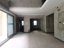 双书包品质小区,下叠别墅带花园 242万