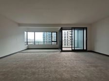 龙湖天街大平层 纯中庭位置 户型通透 楼层好