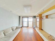 新出,电梯高区,两梯三户,双南采光充足,无高架噪音