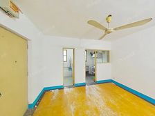 中间楼层一梯两户全明大一居室近地贴