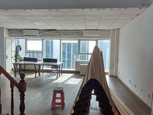 数码科技中心220平5万/年多套有钥匙,180平5万平层多套