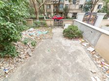 飞龙吾悦旁 绿都万和城毛坯别墅 东边户大院子 有钥匙随时看