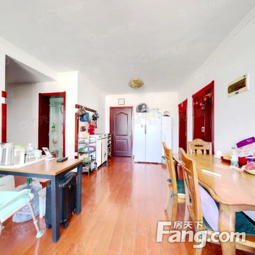 云南路小区把东头套三 南北通透 看前海栈桥 另有车位