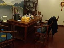 需要接待客户看过了 152平 有燃气厨房 精装修随时入住