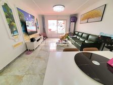 精装 电梯房 3室 南北通透 110平 房东急置换 诚心出售