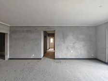 业主出国急售 次新小区 双轻轨 一手业主