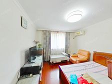 双南户型,前无遮挡 采光好低楼层 出行方便 看房方便