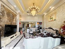 豪华装修5房4卫 南北通透 可拎包入住