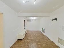 申城佳苑精装修两房,楼间距很宽,前后均无遮挡,采光佳.次新房