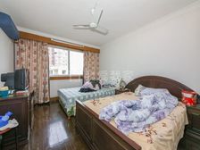 南码头顶楼复式,两层面积单价低,比绿皮少一个点