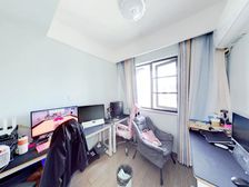 万科云谷精装修带两个车位 口 看房方便