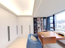 装修好刚两年,楼层好,位置佳/////