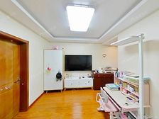 瑞康苑 自住装修南北户型 小区景观位置 业主置换诚意出售!