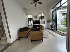 远洋别墅使用面积350 总价219万