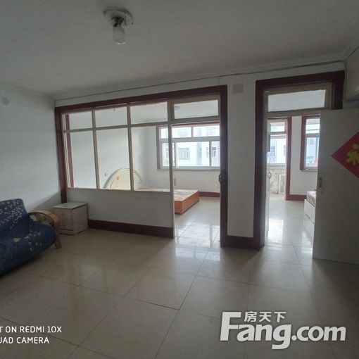 芙蓉小区 五楼2室1厅68平米 中等装修 拎包入住