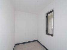 雅居乐路劲棠颂 4室2厅 毛坯出售价格可谈