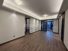 中骏璟峰云庭 107平 南北通透 精装 诚心出售 价格可议