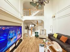 尖货洋房顶跃必看 客厅挑高6米 拎包入住 付送花园双露台