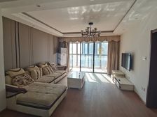 精品好房,世茂天城5室2厅2卫,房主急售