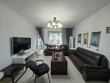 中新国际 3房2厅164万