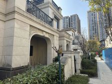 爱情海旁 力帆紫檀中户 花园入户 内圈 客厅挑高 赠送多