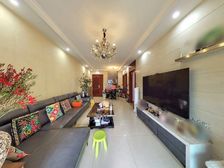 中海璟晖华庭 3 房 123.65 方 繁华地段 交通便利