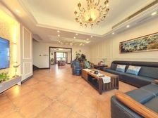 璞墅 空中别墅 装修保养好 临水系