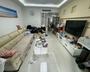 普陀桃浦中鼎豪园 南向两房 满五简装 549万