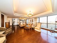 南北通透裘马都4室2厅精装修