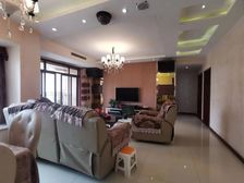 房子朝南朝中庭花园景观,楼层适中,安静,装修好