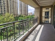 大4室3卫正看小花园 无遮挡 视野开阔 阳光全天晒 满2税少