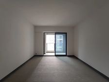 公园一环,香港置地大四房 170万