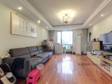 欧洲城正四房 中间位置 价格美丽 难得好房