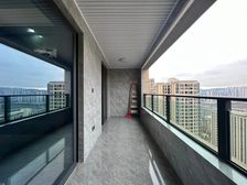 中央公园香港置地品质。公园大道精装三房 190万 房源保真!