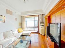 必看好房!近期必卖!客厅挑高3.5米 带露台!价空间大 急售