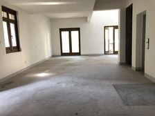 联排别墅 南北通透 带花园 清水房