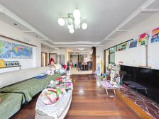 东首边套,采光好,户型方正全亮间