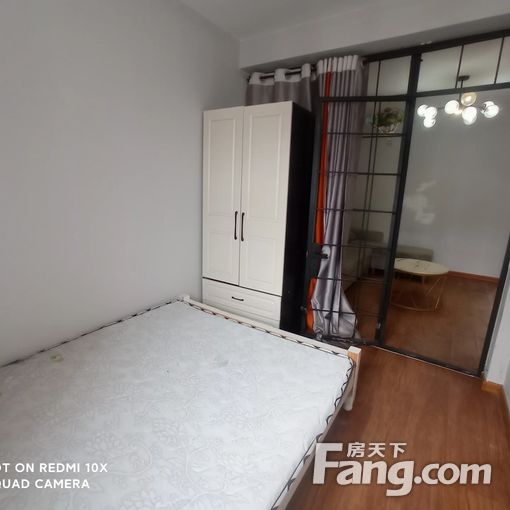 (松园子小区 )3室64平,客厅 宽敞大气,卧室搭配的很新颖