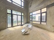 横琴后花园 金地扑满花园 单边位别墅东边户 送前后左大花园