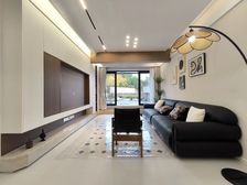 渝北区 远洋九公子 三房 143万