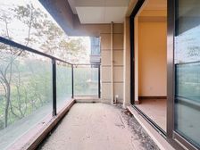 照母山光环商圈洋房。恒大御府 中楼层二房125万 房源保真!