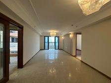 北滨路 恒大御龙天峰三房205万